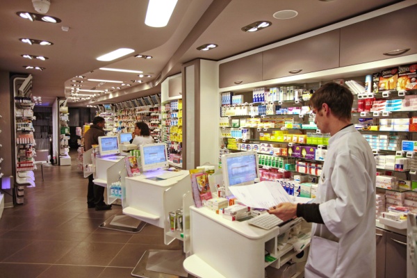 Pharmacie : des médicaments sans ordonnance ?