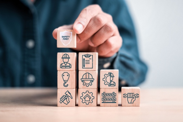 Tarif des cotisations d'accidents du travail et maladies professionnelles pour les activités de services I – année 2025