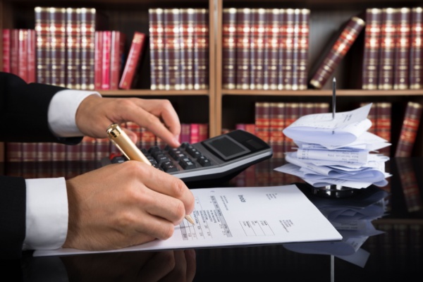 Tableau des cotisations sociales dues par les officiers ministériels, officiers publics et compagnies judiciaires – Année 2025