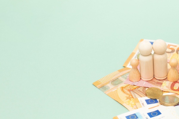Tableau des cotisations sociales dues par les professions libérales – Année 2025
